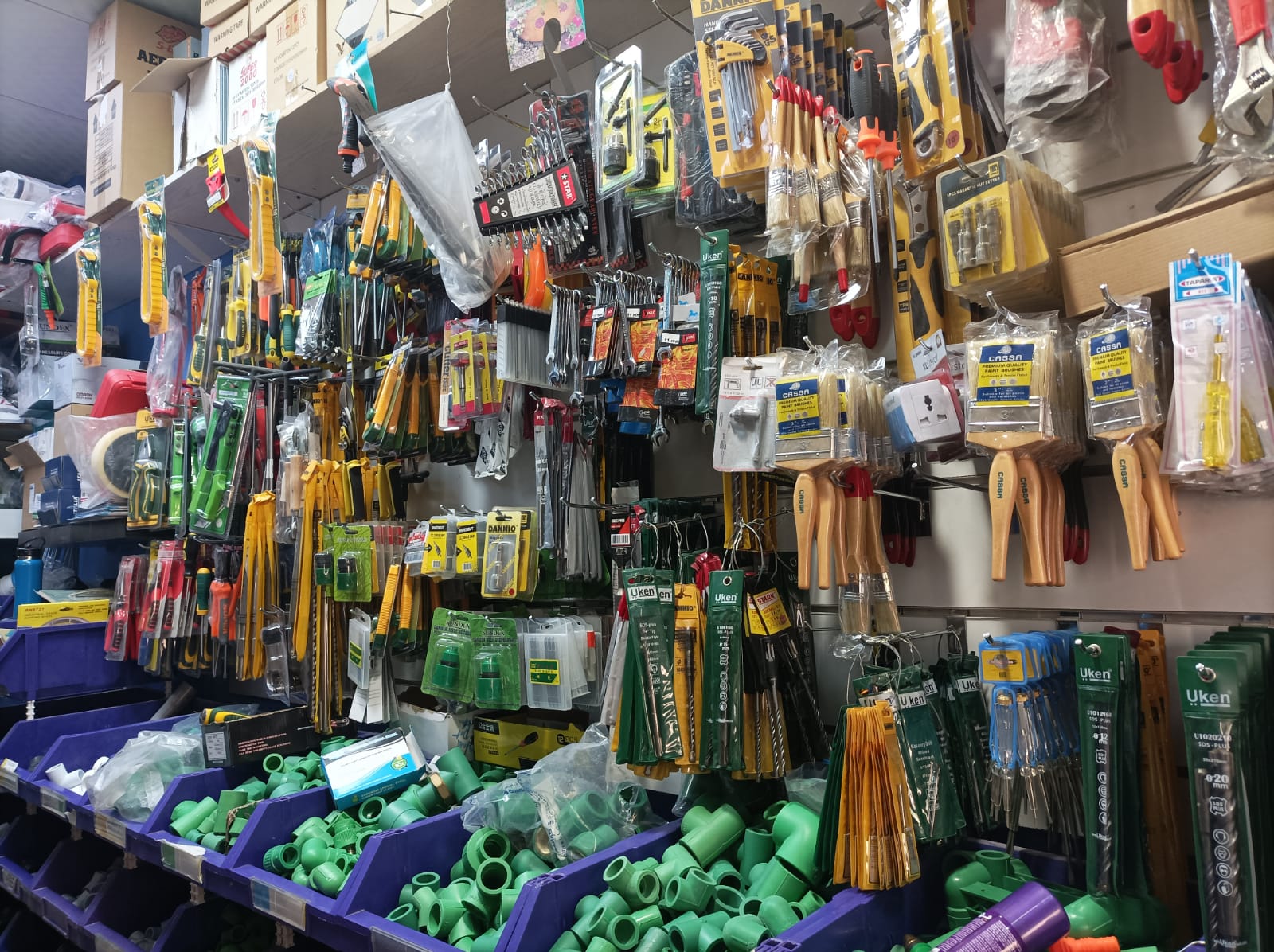 Where to Find Good-Quality Hardware and Tools in Dubai